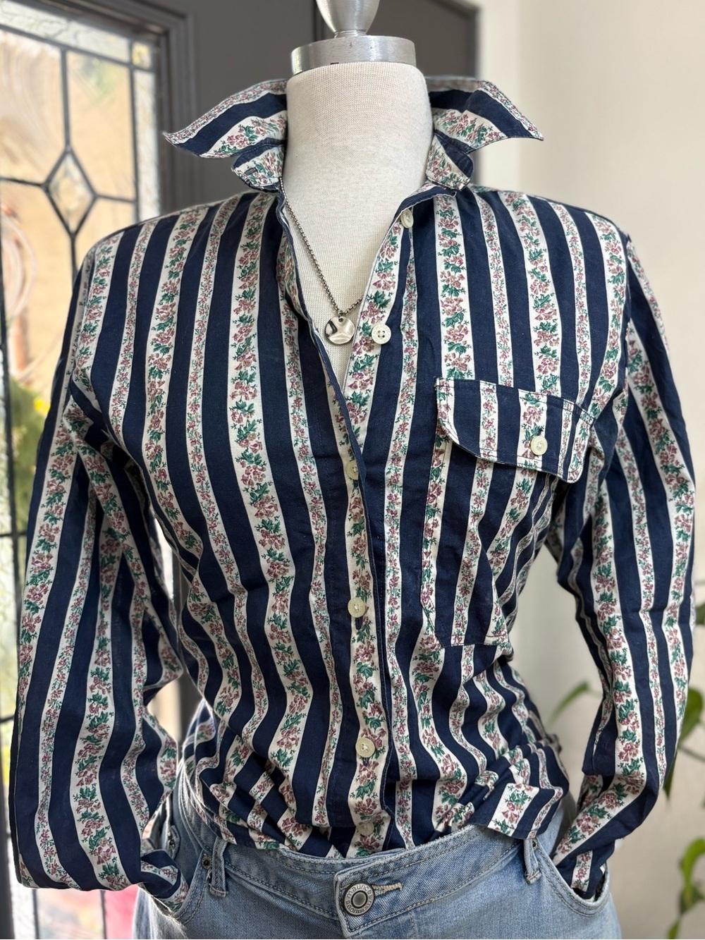 Vintage Cherokee Floral Trim Button-Up Shirt in Navy and Cream